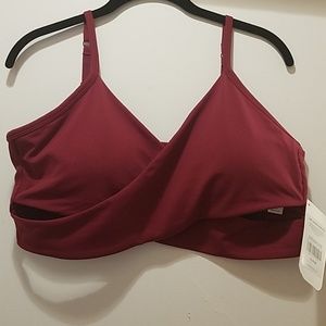 Fabletics Berry color Sports Bra